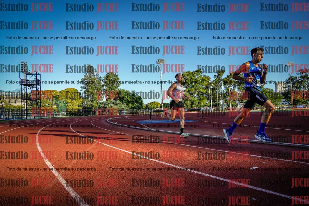 Fotos de los 3000 m llanos de varones
