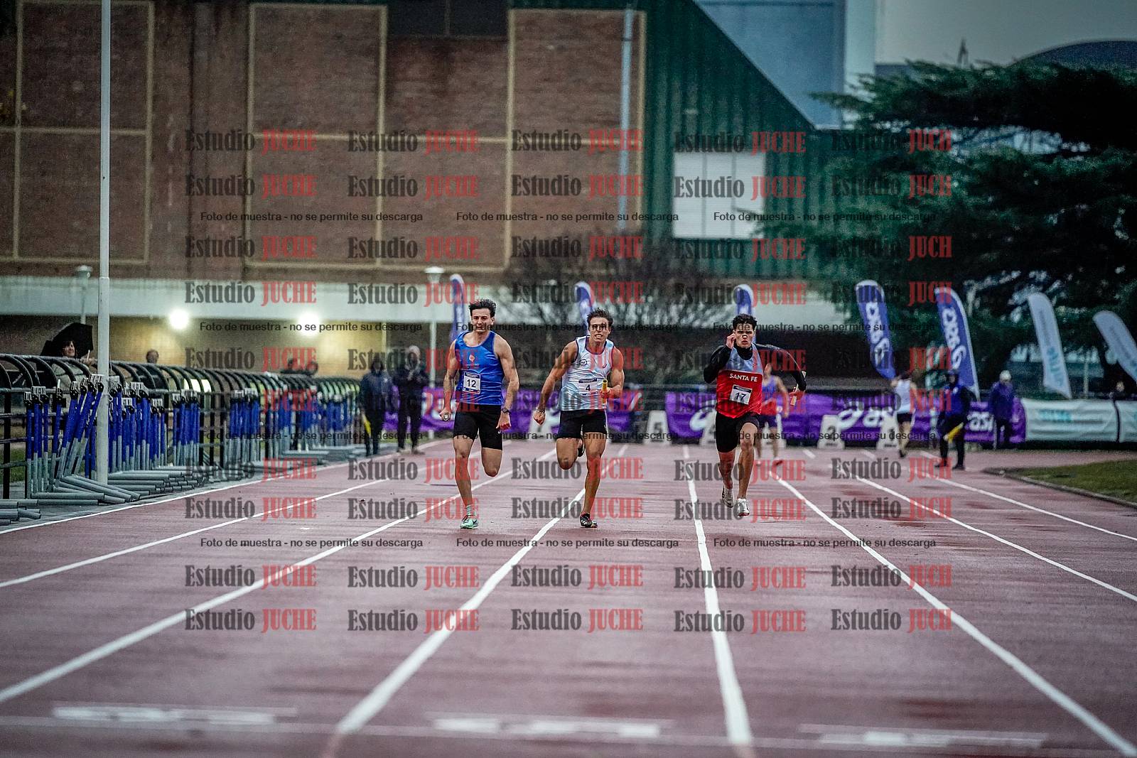 Fotos de las postas 4x100 m de varones