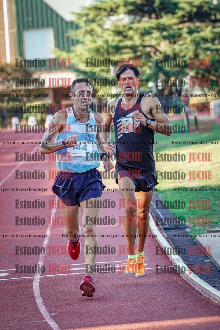 Fotos de los 3000 m llanos de varones