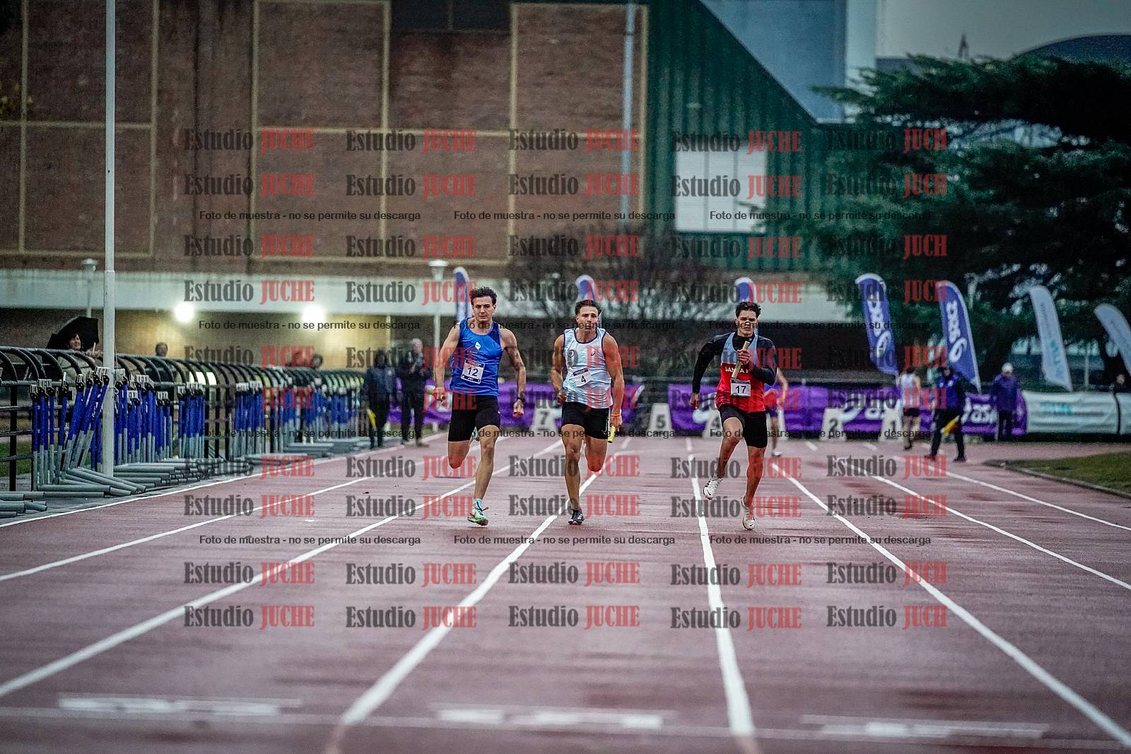 Fotos de las postas 4x100 m de varones