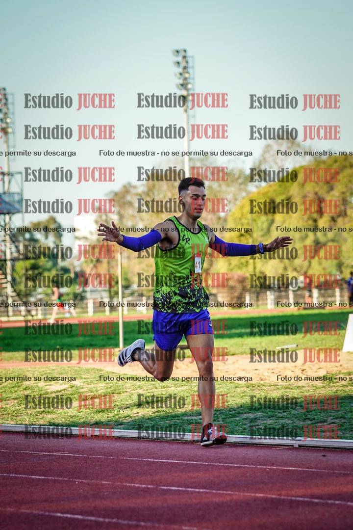 Fotos de los 3000 m llanos de varones