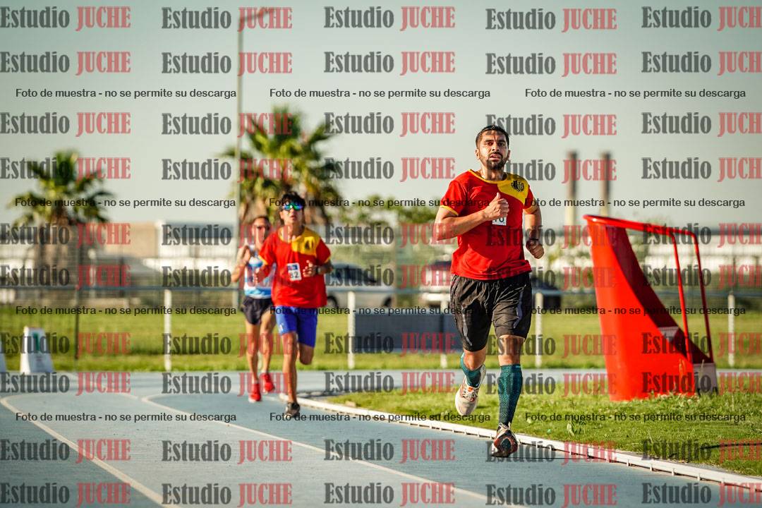 Fotos de los 3000 m llanos de varones