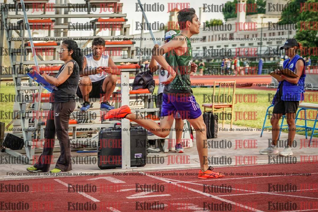 Fotos de los 1500 m llanos de varones