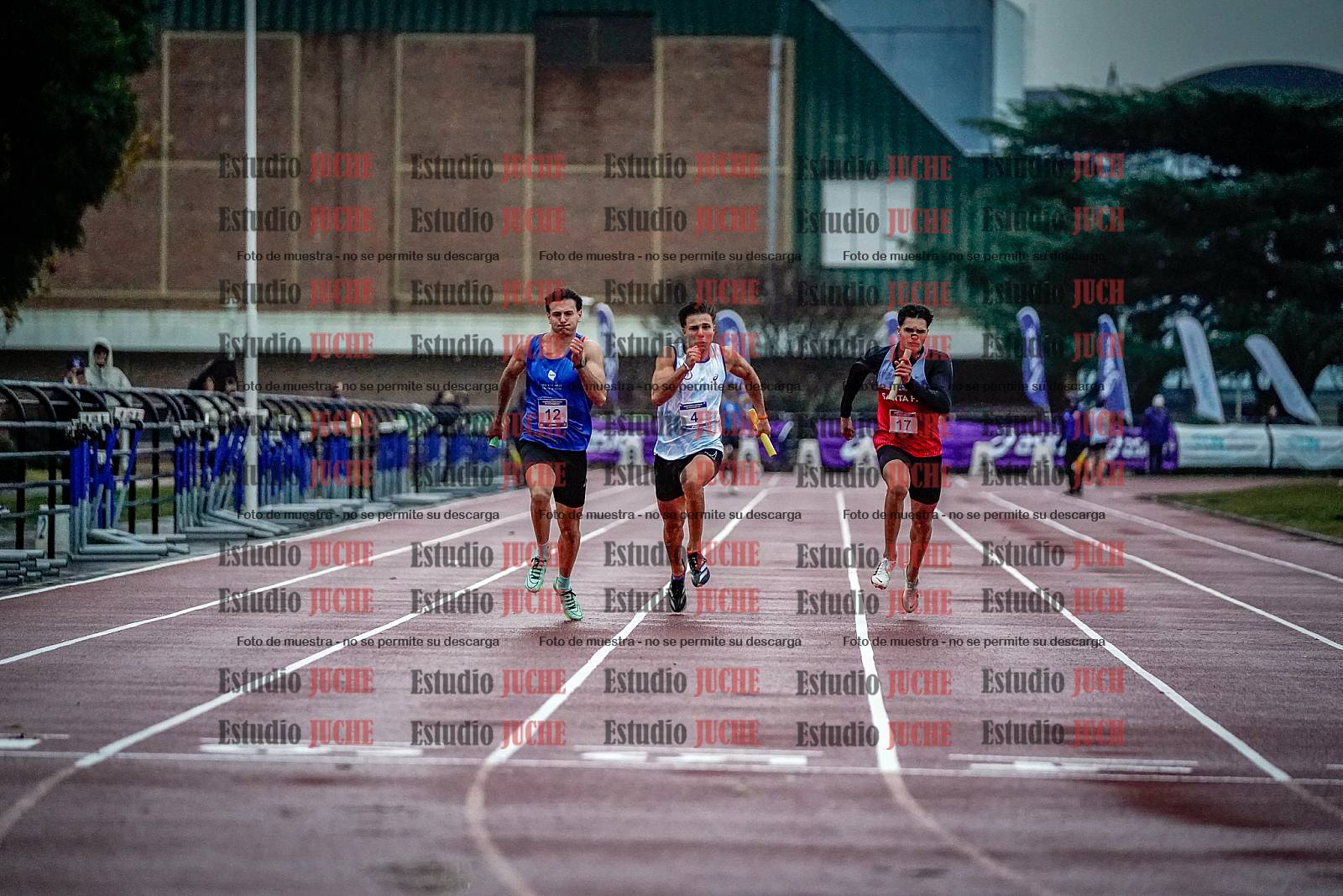 Fotos de las postas 4x100 m de varones