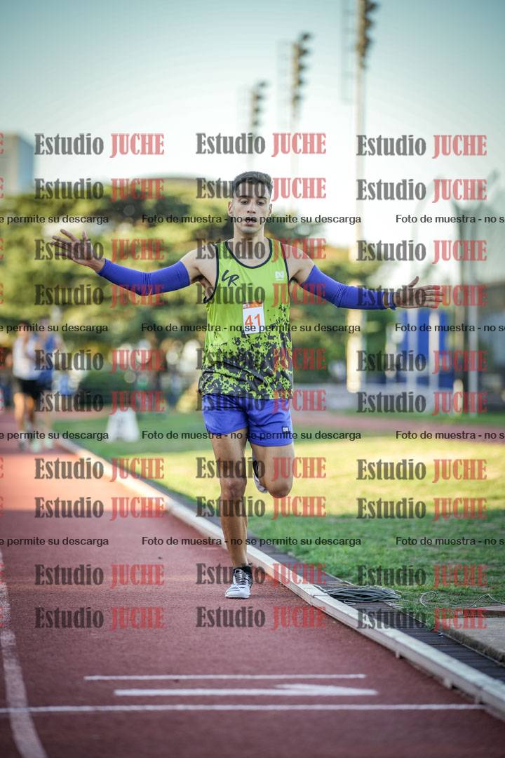 Fotos de los 3000 m llanos de varones