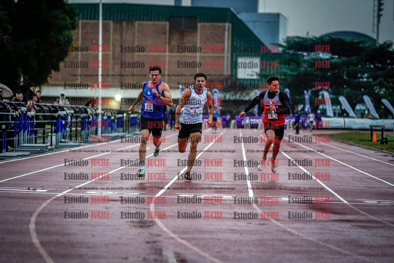 Fotos de las postas 4x100 m de varones