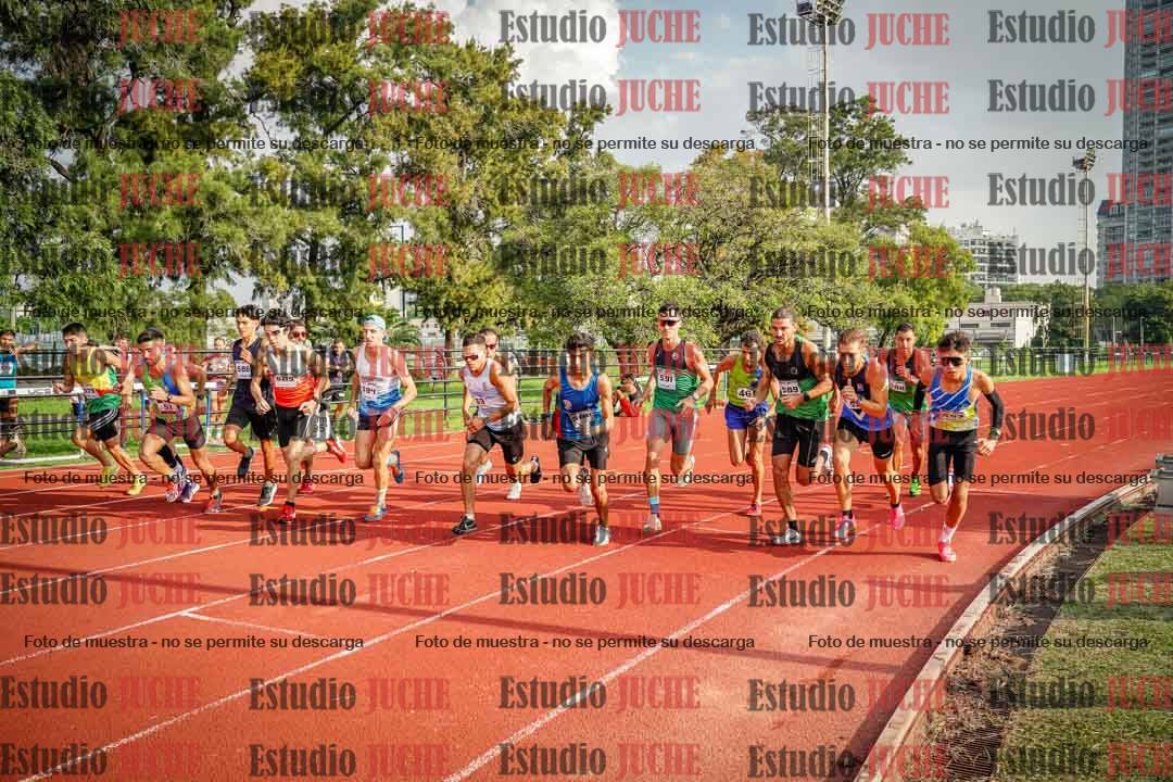Fotos de los 3000 m llanos de varones