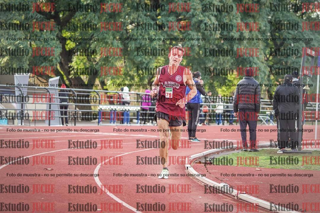 Fotos de los 3000 m llanos de varones