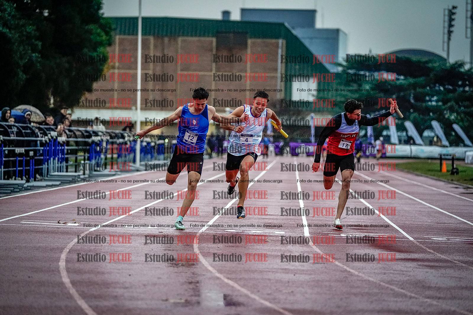 Fotos de las postas 4x100 m de varones