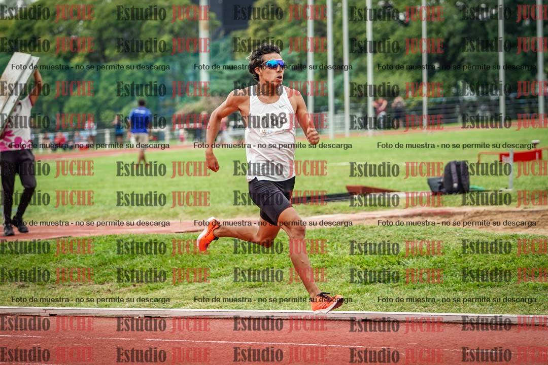 Fotos de los 800 m de varones