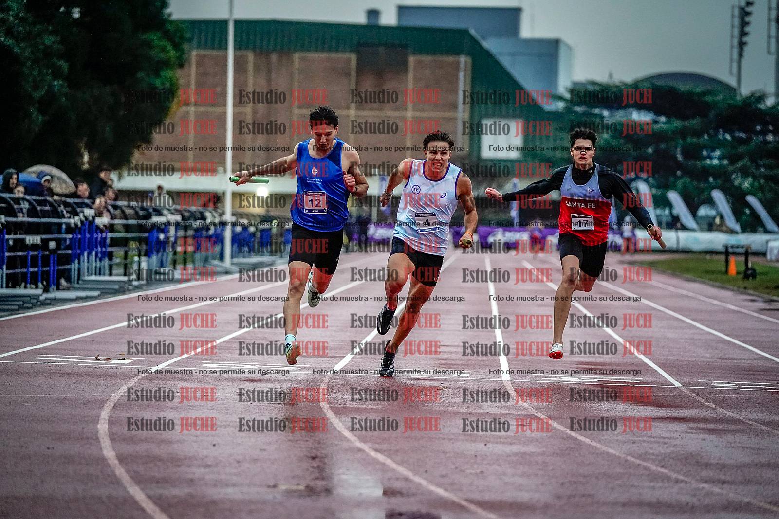 Fotos de las postas 4x100 m de varones