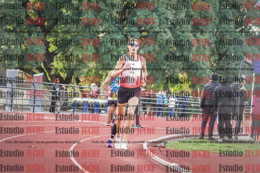 Fotos de los 3000 m llanos de varones