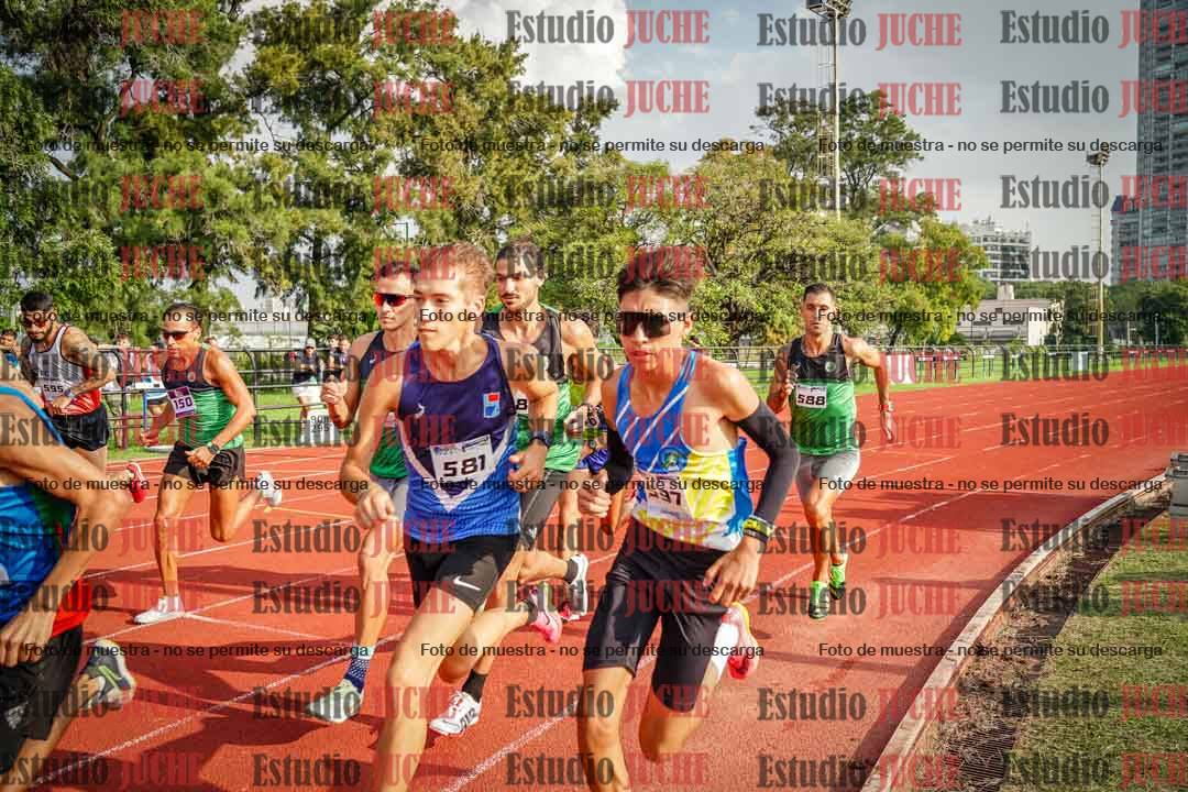 Fotos de los 3000 m llanos de varones