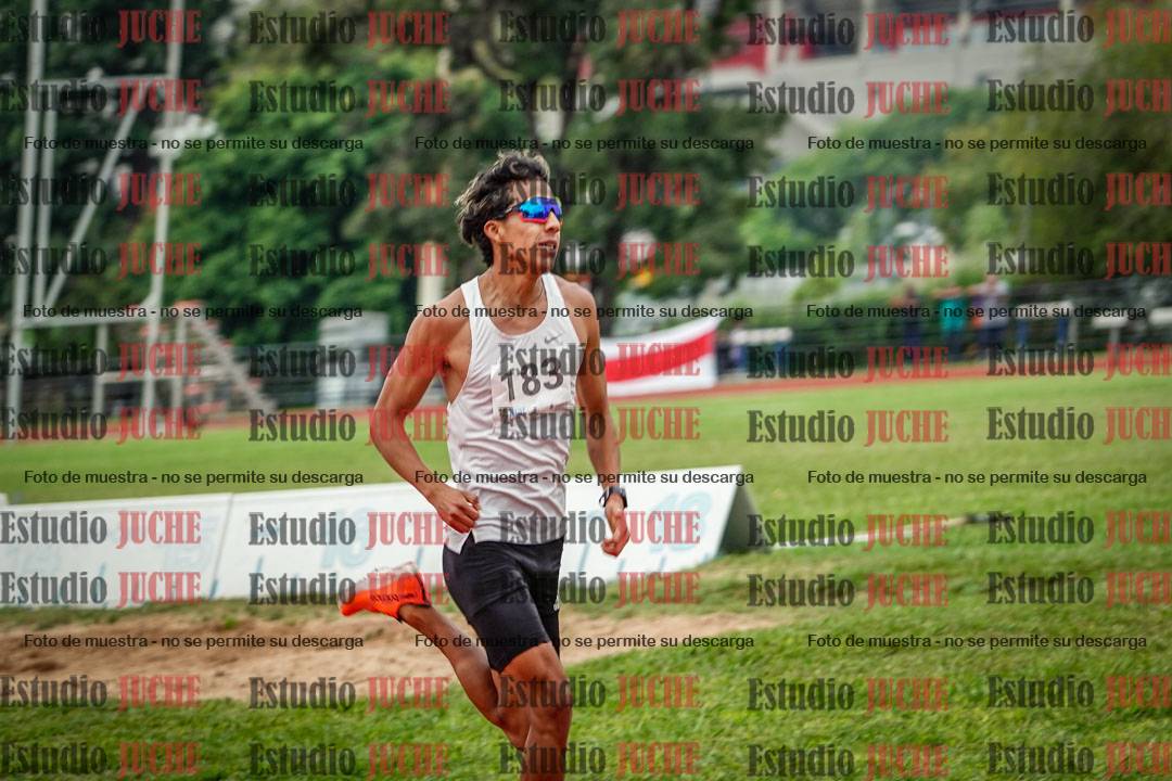Fotos de los 800 m de varones