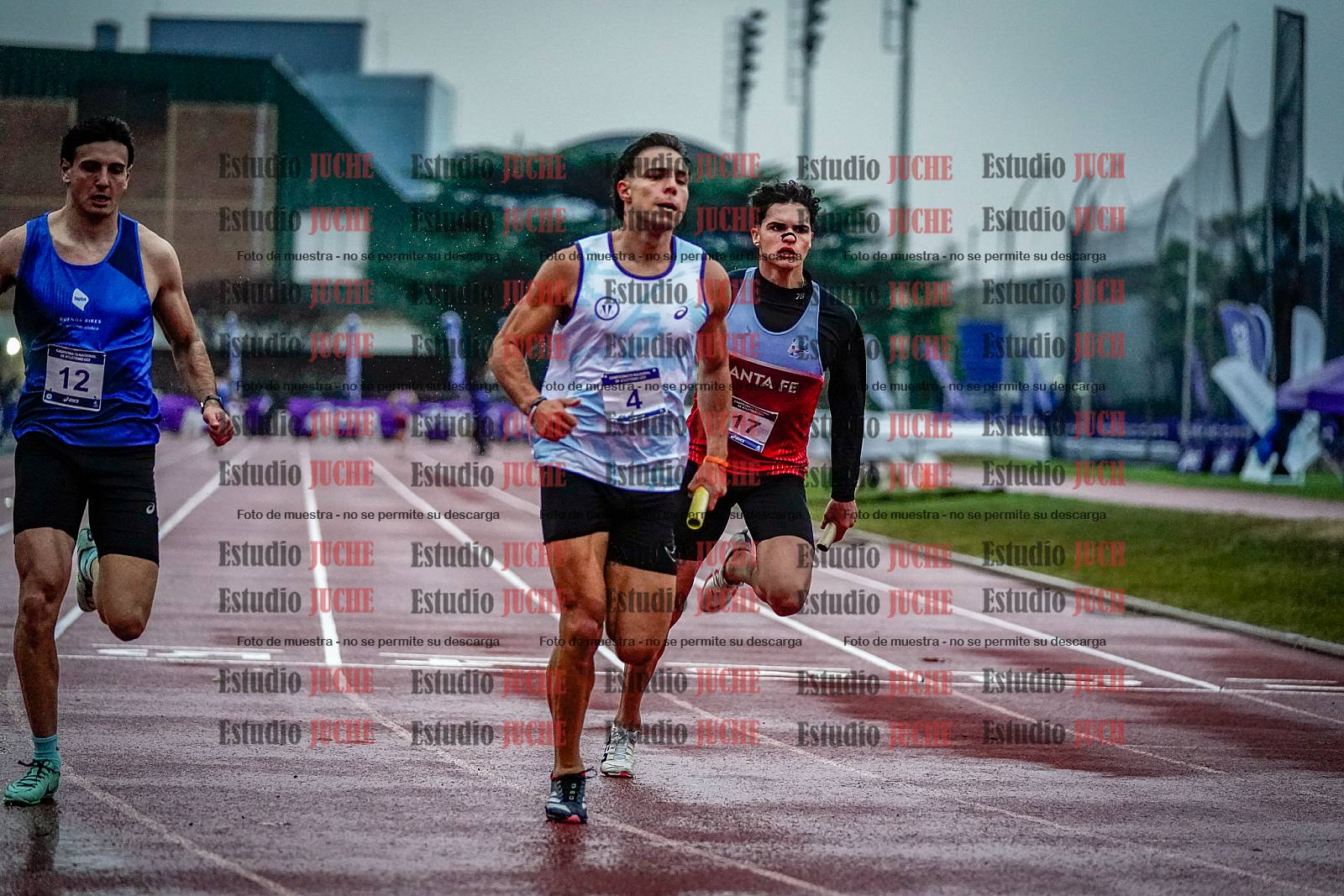 Fotos de las postas 4x100 m de varones