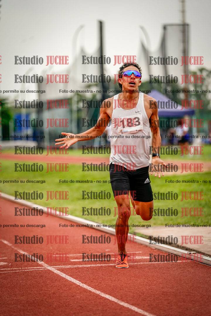 Fotos de los 800 m de varones
