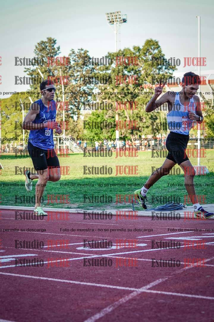 Fotos de los 3000 m llanos de varones