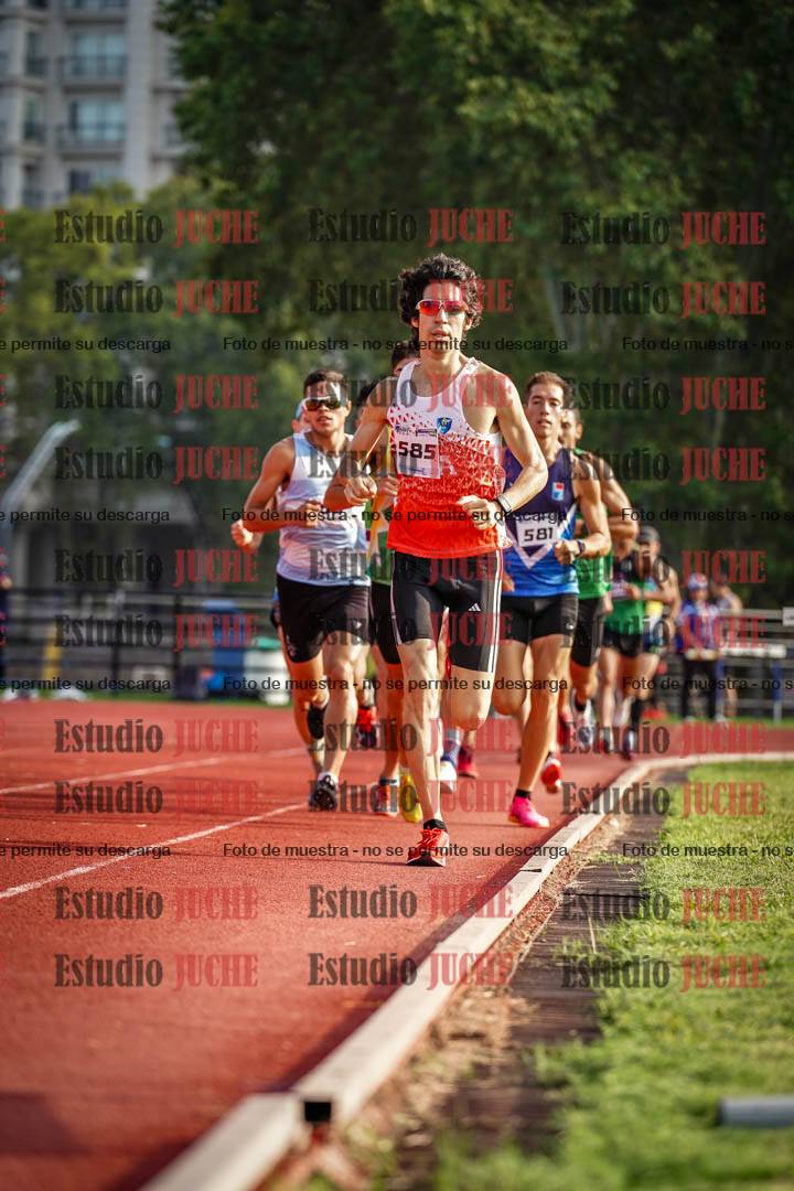 Fotos de los 3000 m llanos de varones