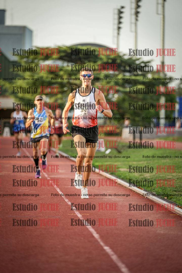 Fotos de los 3000 m llanos de varones