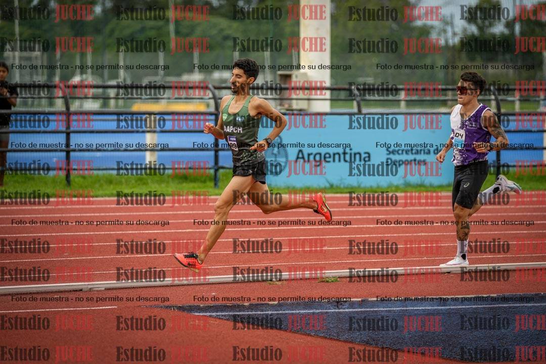 Fotos de los 3000 m llanos de varones