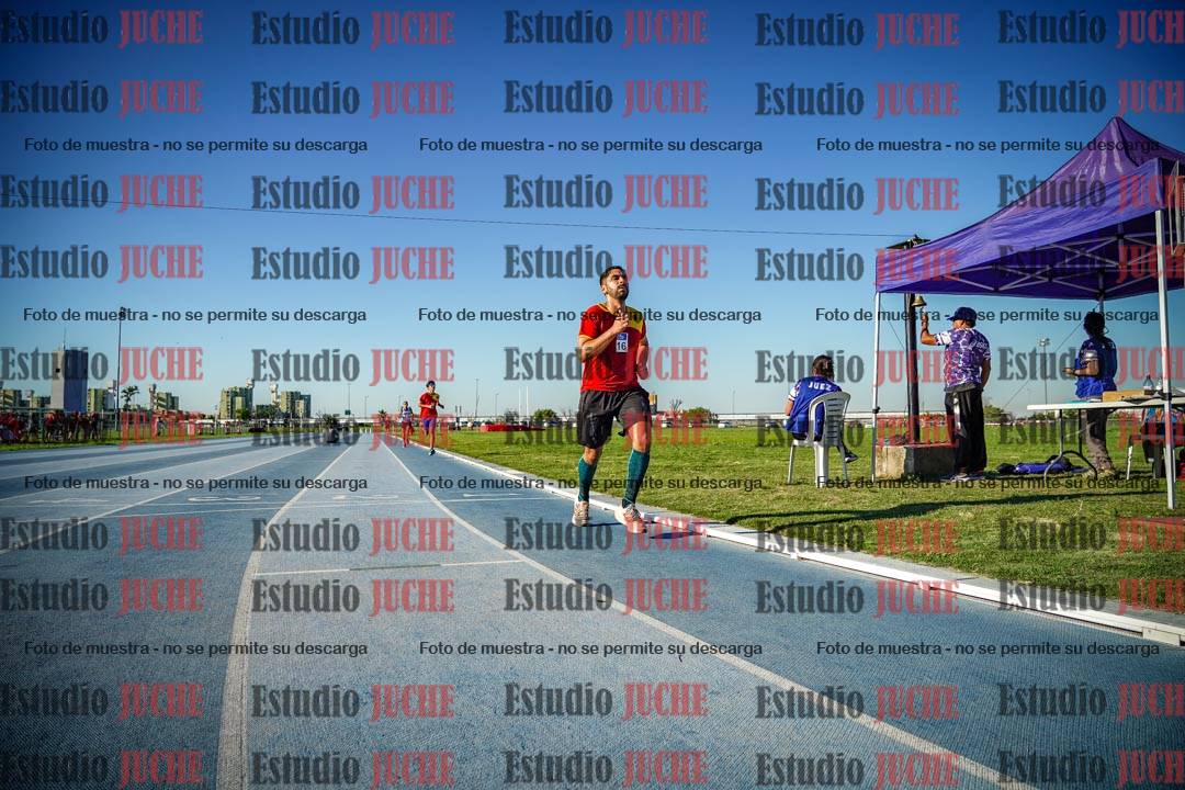 Fotos de los 3000 m llanos de varones