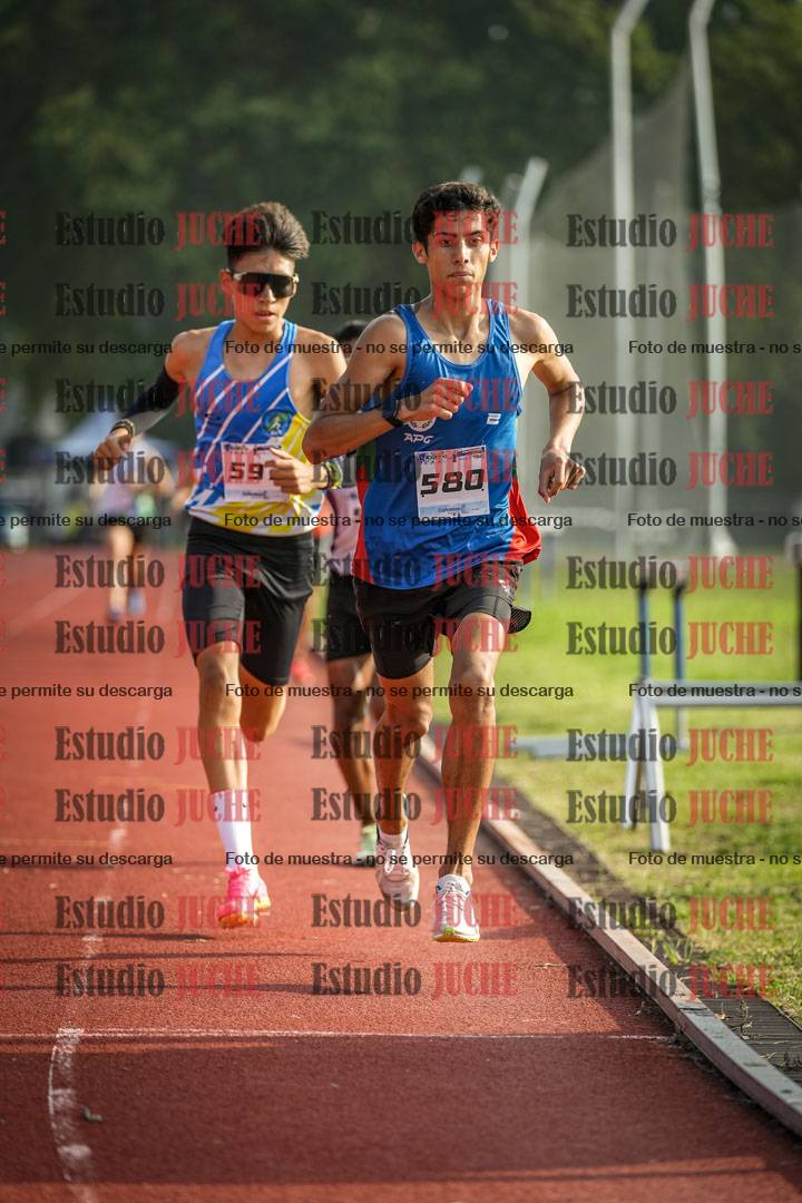 Fotos de los 3000 m llanos de varones