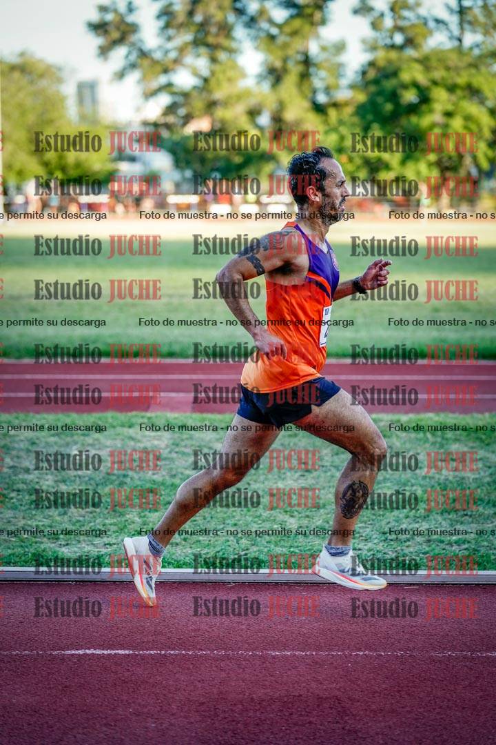 Fotos de los 3000 m llanos de varones