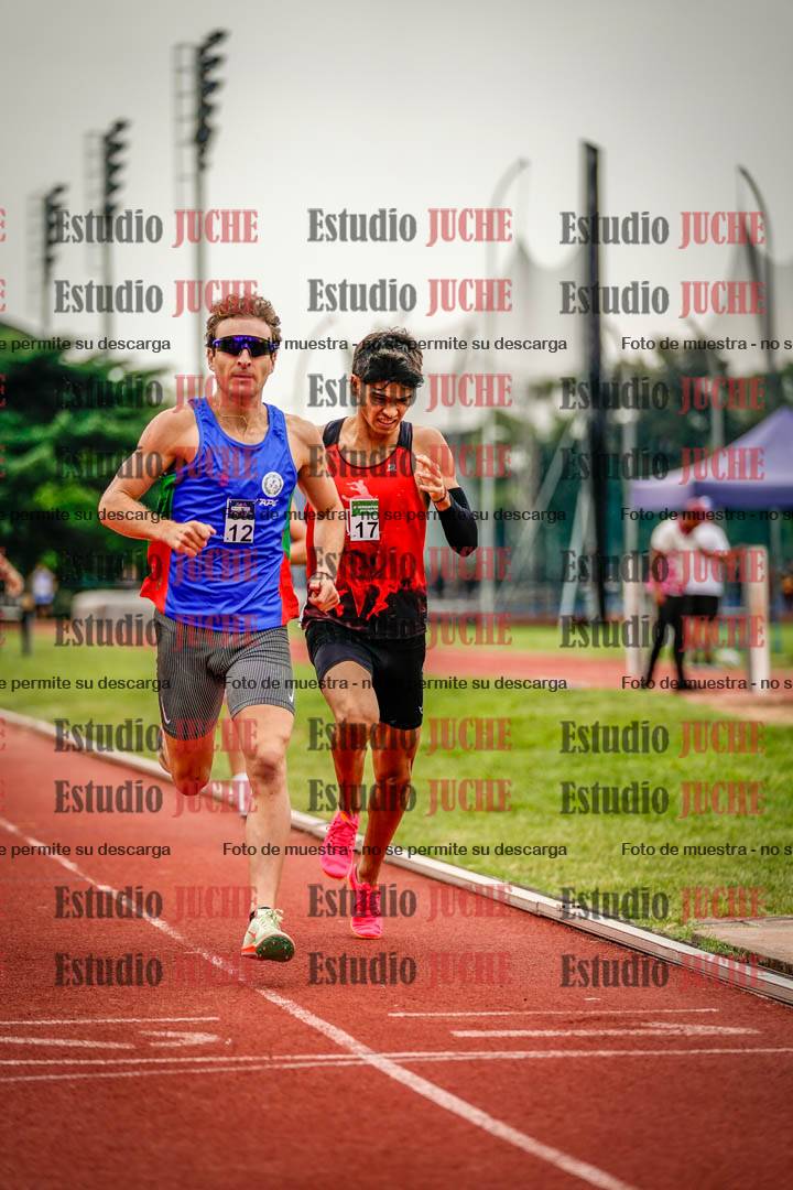 Fotos de los 800 m de varones