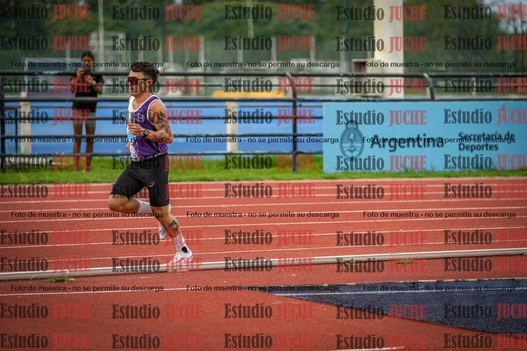 Fotos de los 3000 m llanos de varones