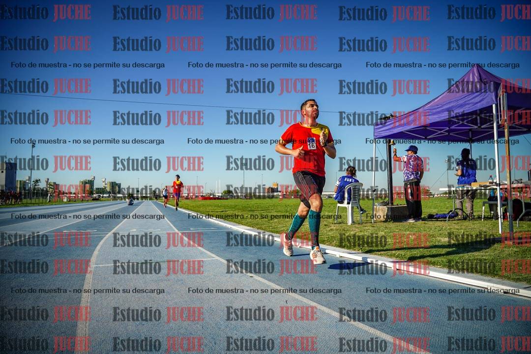 Fotos de los 3000 m llanos de varones