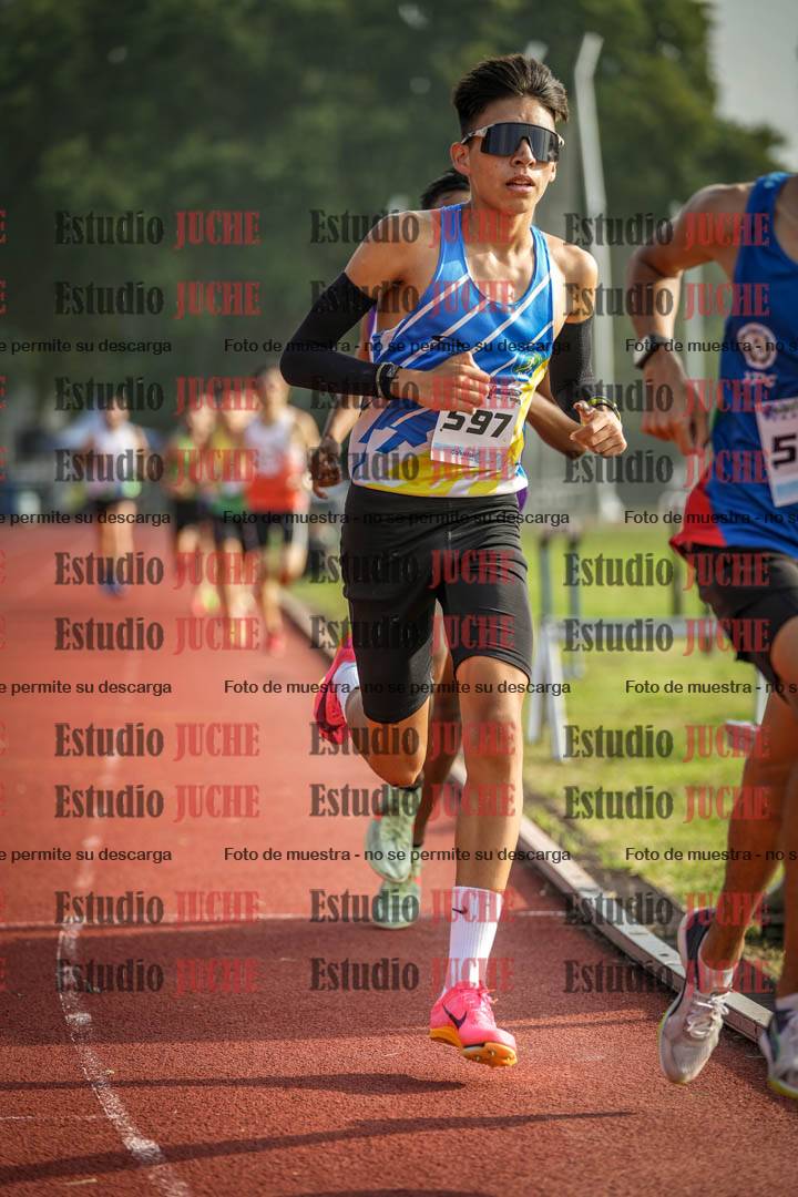 Fotos de los 3000 m llanos de varones