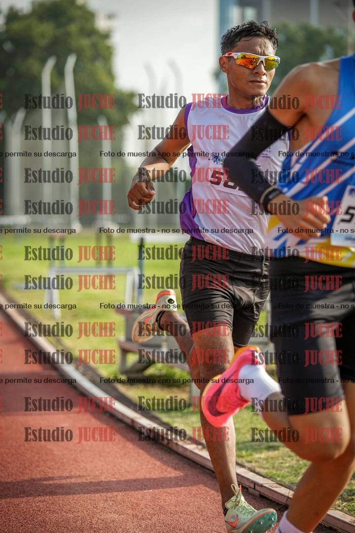 Fotos de los 3000 m llanos de varones