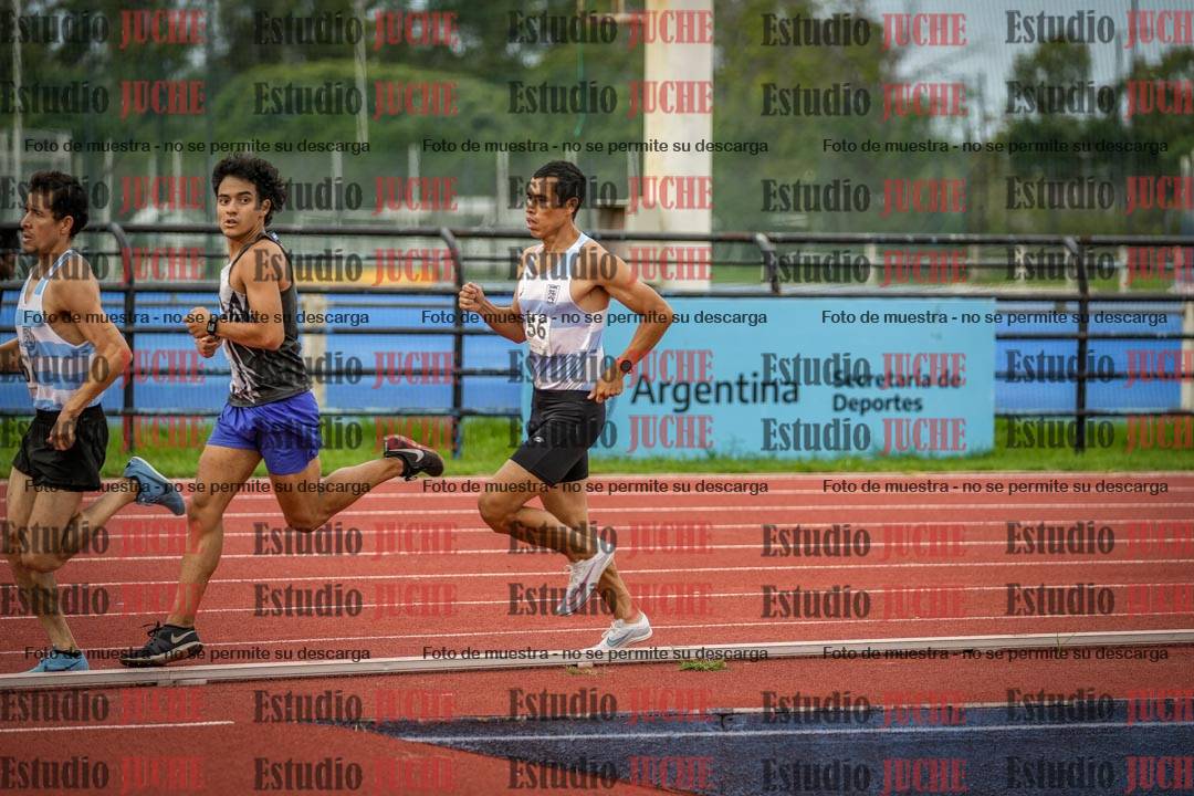 Fotos de los 3000 m llanos de varones