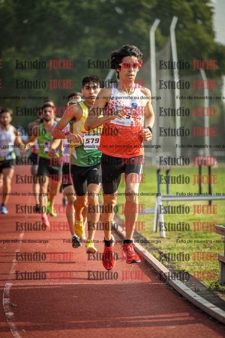 Fotos de los 3000 m llanos de varones