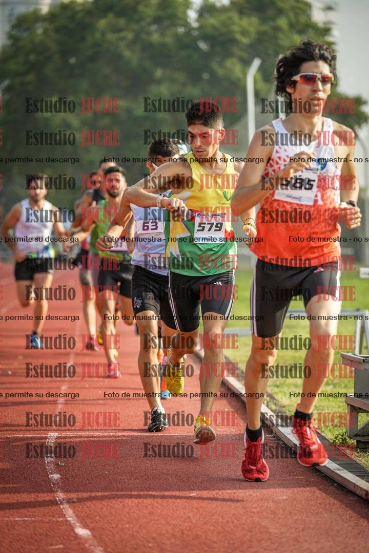Fotos de los 3000 m llanos de varones