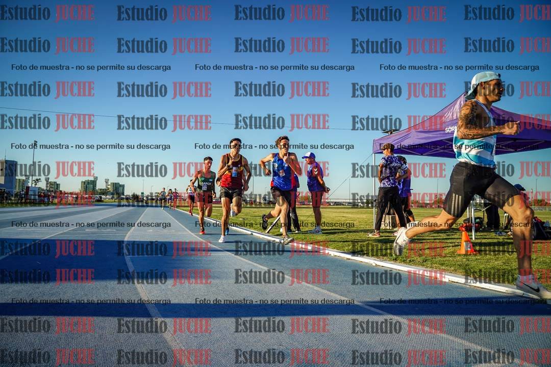 Fotos de los 1500 m llanos de varones