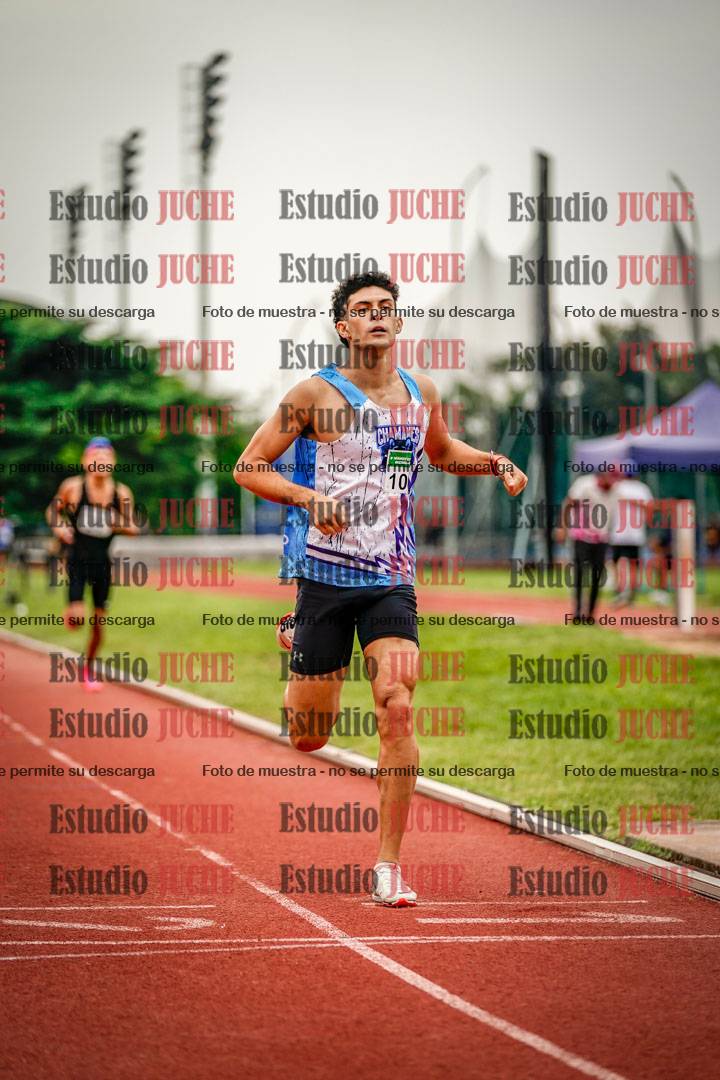 Fotos de los 800 m de varones