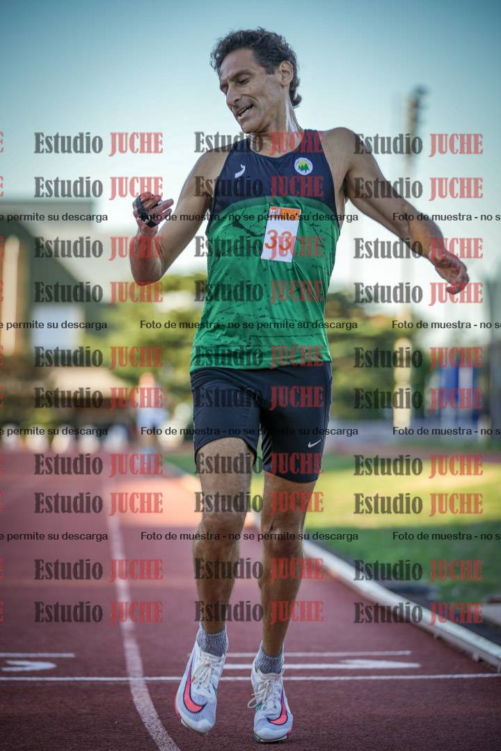 Fotos de los 3000 m llanos de varones