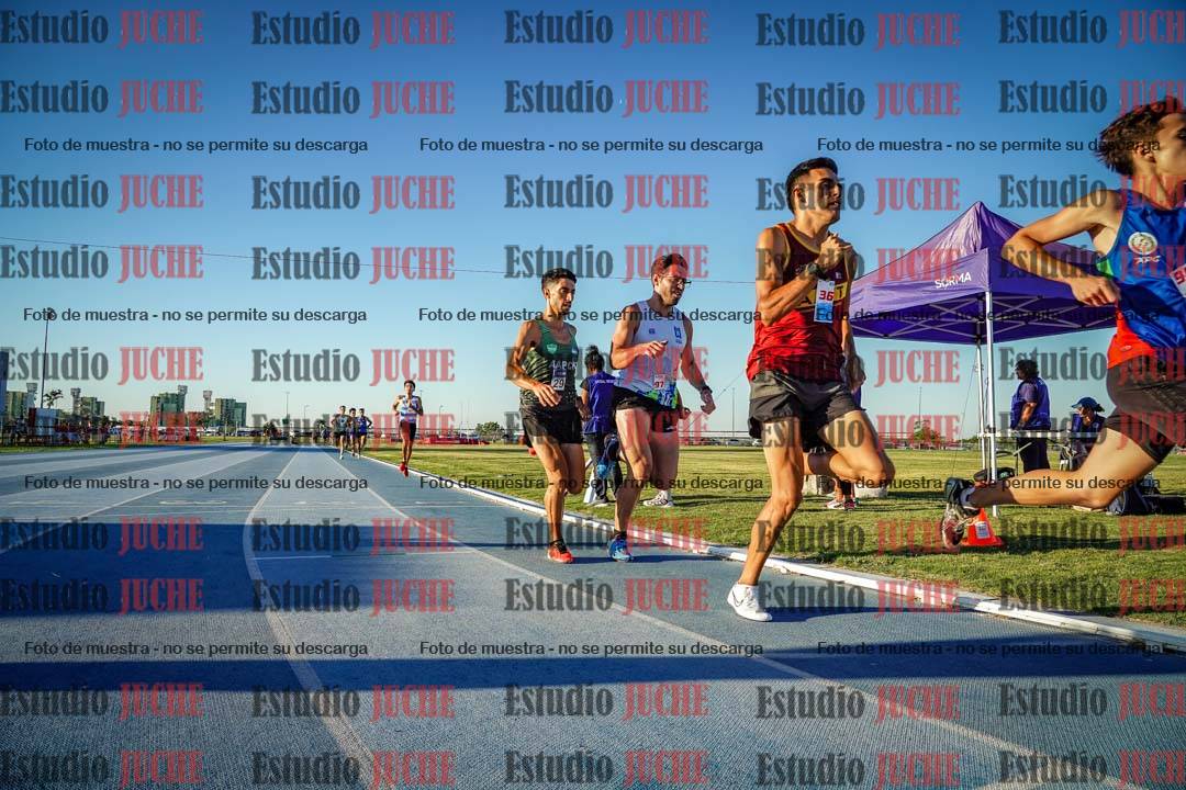 Fotos de los 1500 m llanos de varones