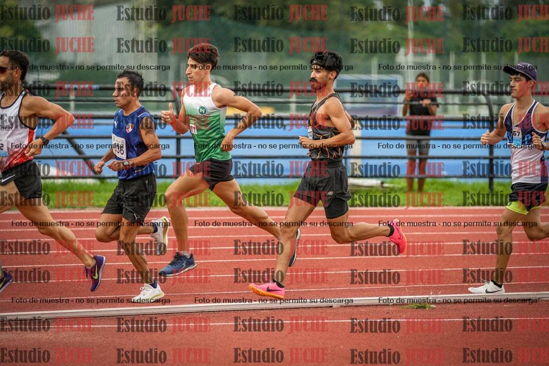 Fotos de los 3000 m llanos de varones