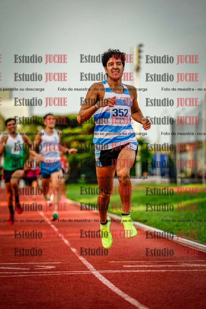 Fotos de los 1500 m llanos de varones