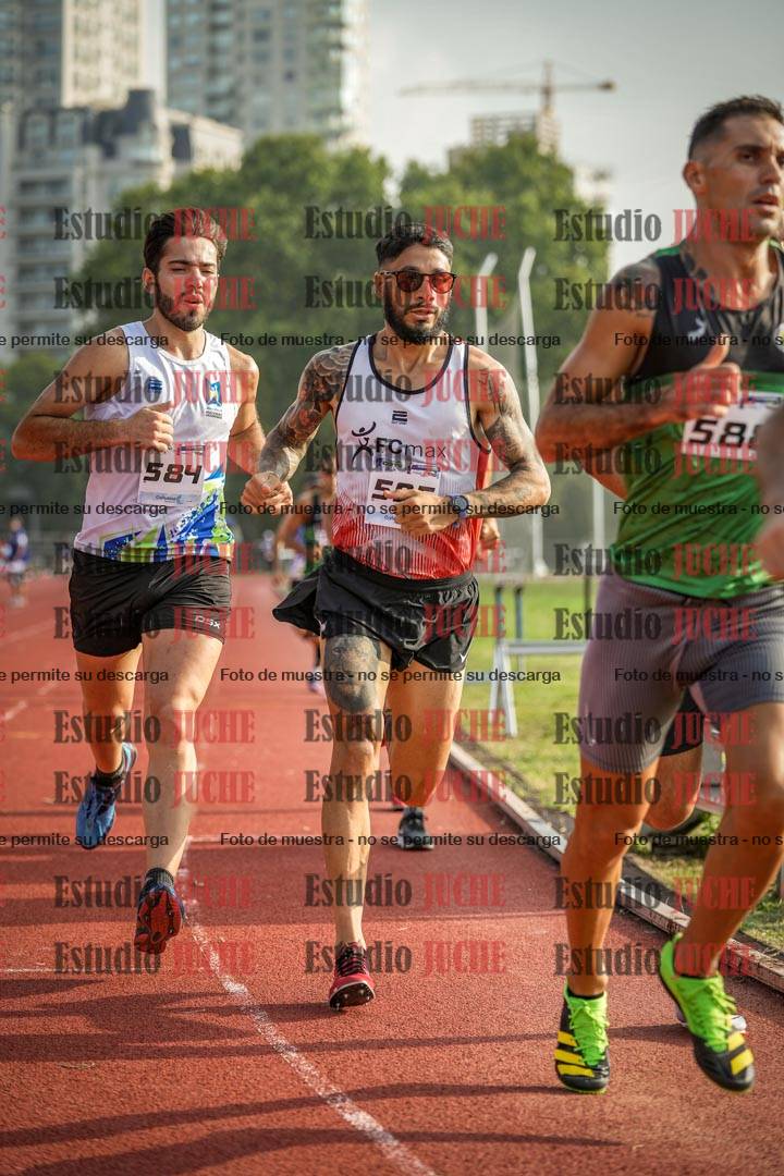 Fotos de los 3000 m llanos de varones