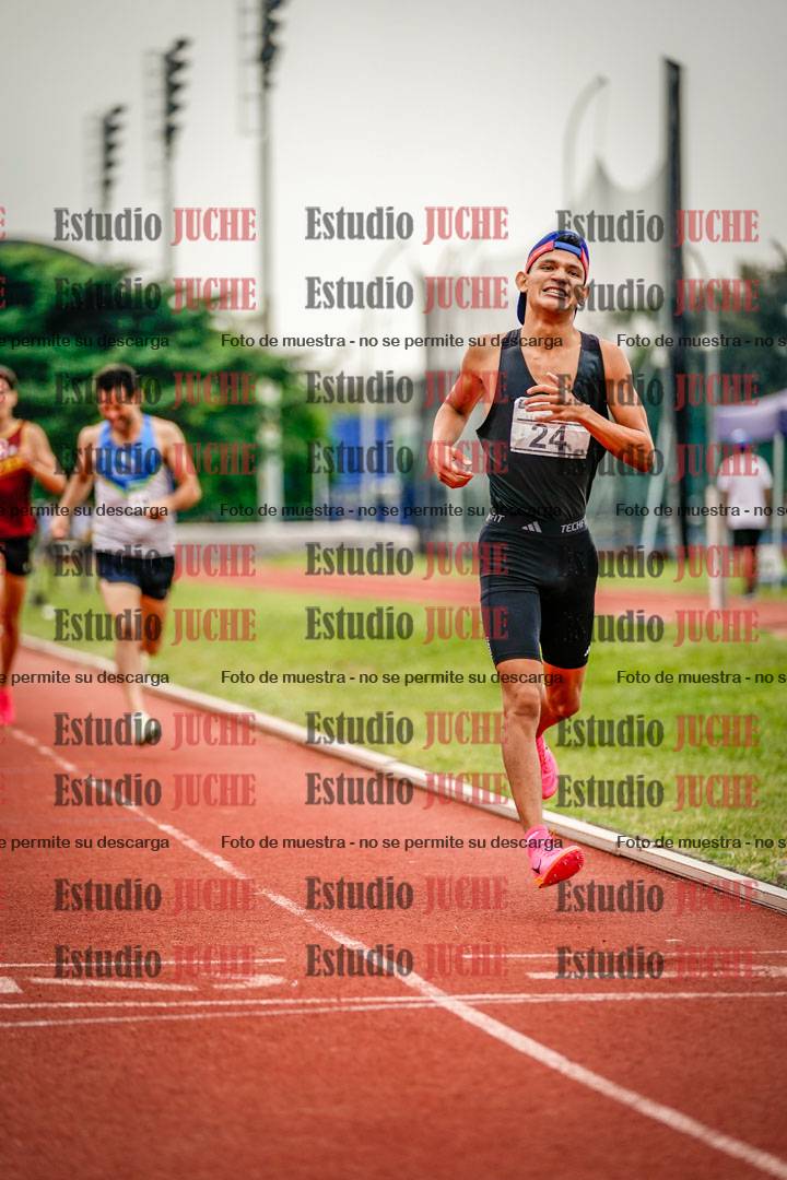 Fotos de los 800 m de varones