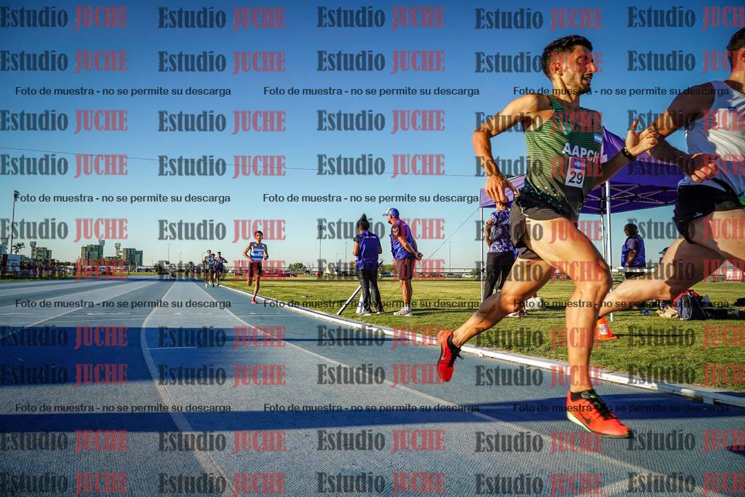 Fotos de los 1500 m llanos de varones