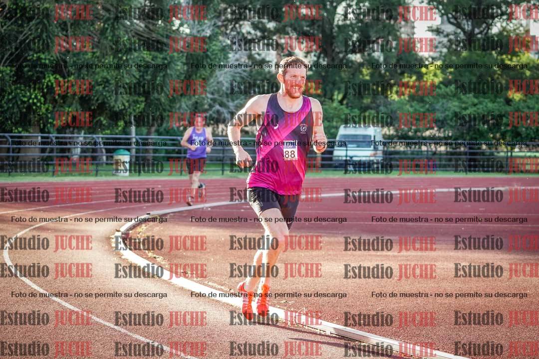 Fotos de los 3000 m llanos de varones