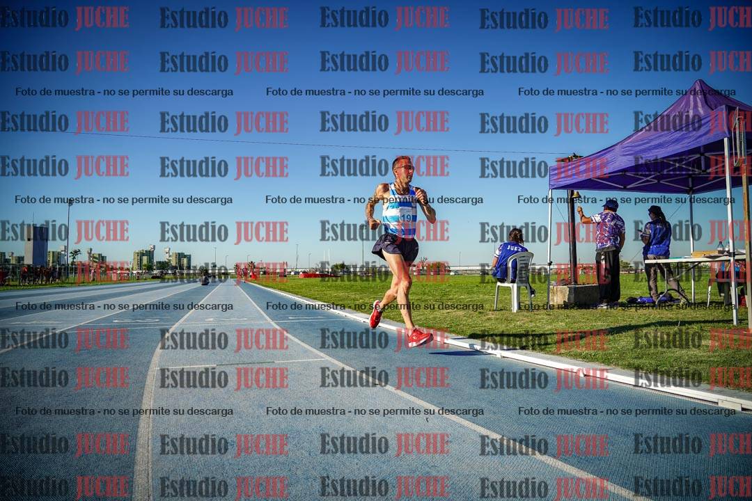 Fotos de los 3000 m llanos de varones