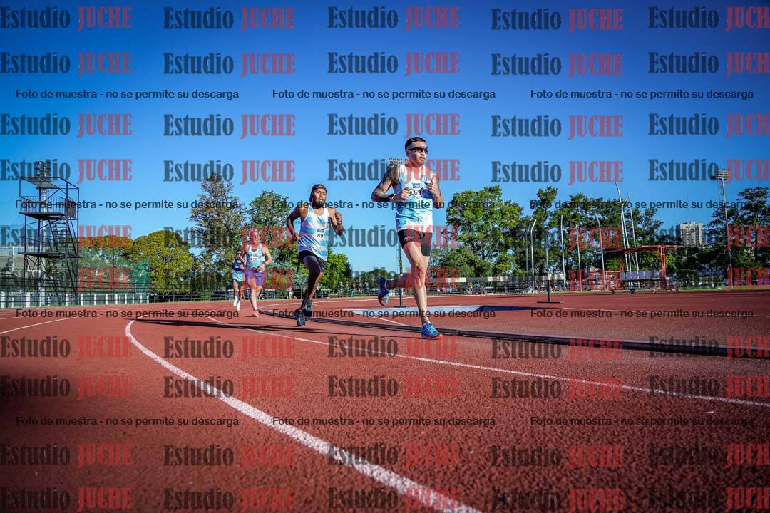 Fotos de los 3000 m llanos de varones