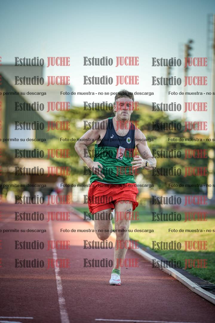 Fotos de los 3000 m llanos de varones
