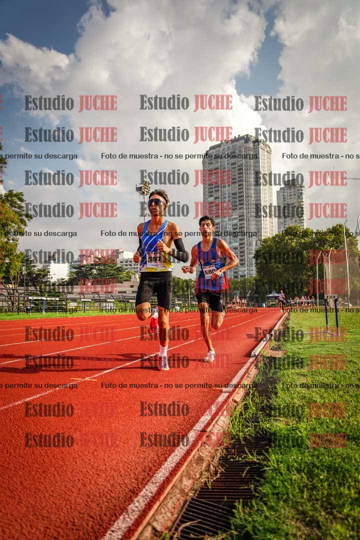 Fotos de los 3000 m llanos de varones
