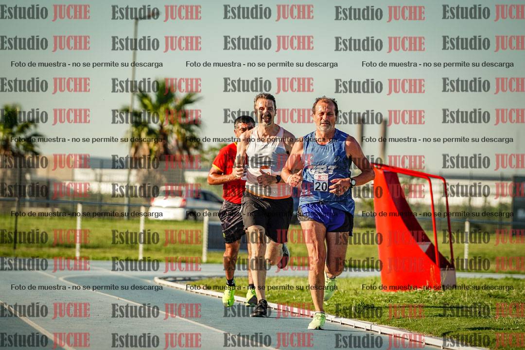 Fotos de los 3000 m llanos de varones